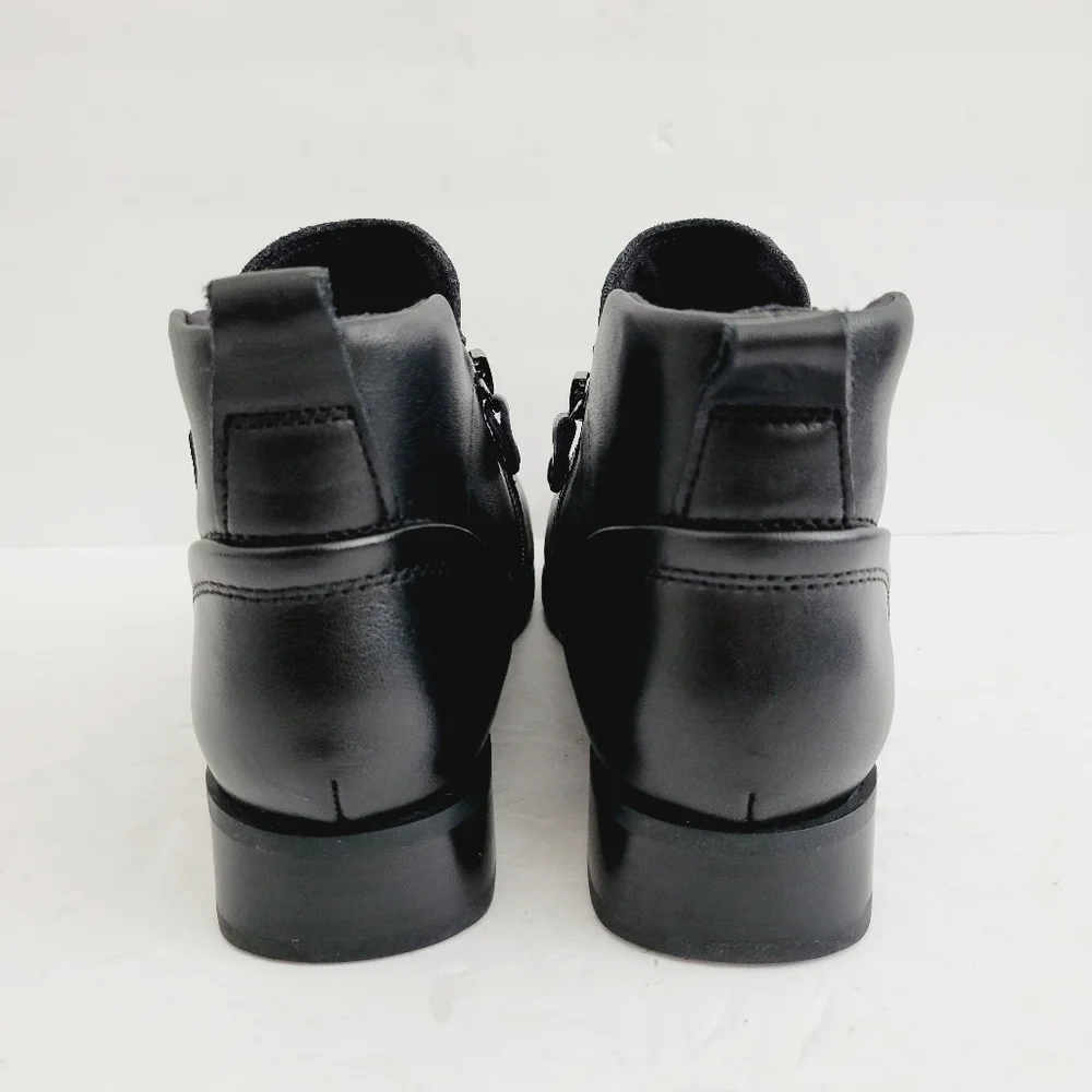 New Munro Women's Neko Boot in Black Tumbled Calf, Size 7,5
